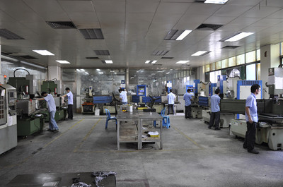 【熱銷產(chǎn)品廠家直銷 2013 款豐田漢蘭達 專車專用日行燈 日行燈】價格,廠家,圖片,其他車燈,深圳市華美兄弟電子-